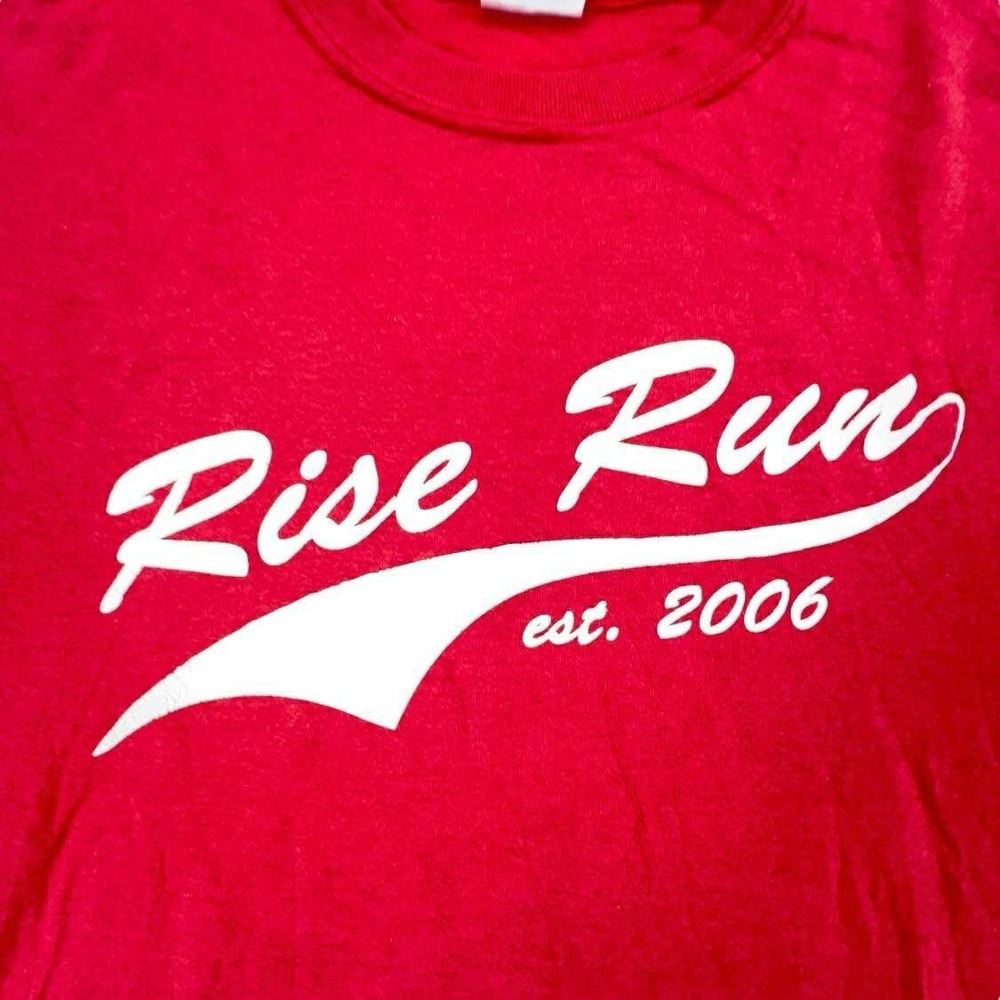 Rise Run Northwestern College Red T-Shirt Est 2006 Gildan Ultra Blend Medium - Picture 3 of 9